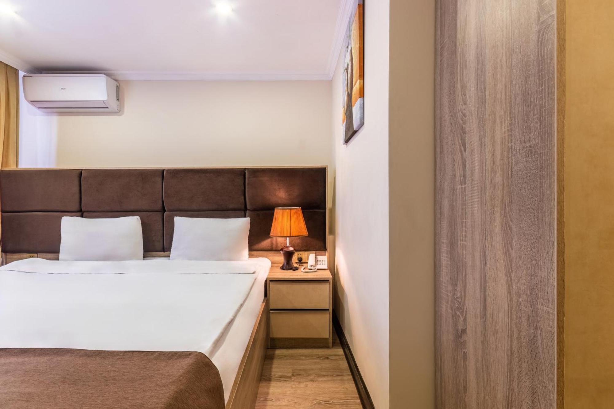 Deluxe Hotel 巴库 外观 照片